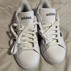 Adidas Women’s Grand Court tennis shoes